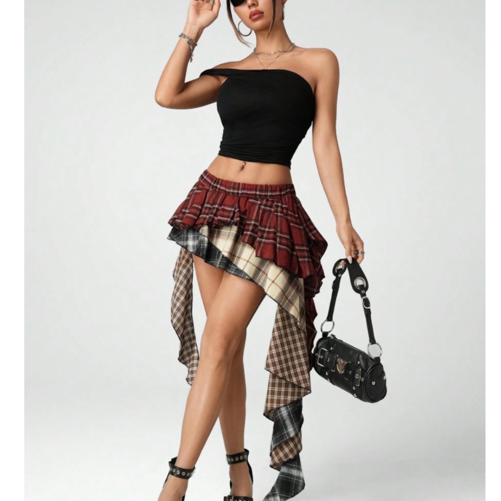 SHEIN Asymmetrical Plaid Skirt in Red and Black